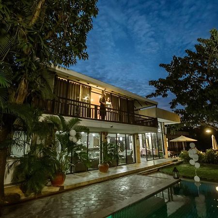 Samathi Lake Resort Phnom Penh Extérieur photo