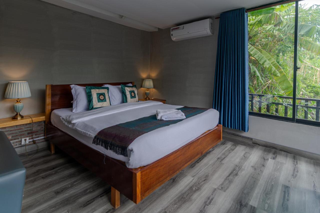 Samathi Lake Resort Phnom Penh Extérieur photo