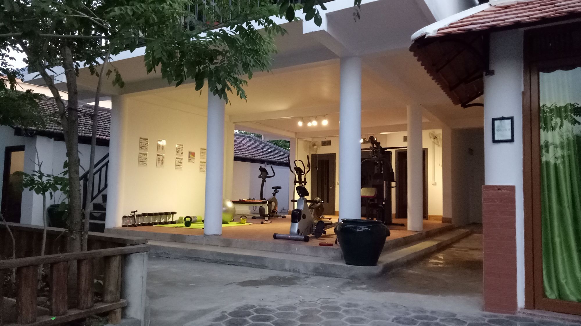 Samathi Lake Resort Phnom Penh Extérieur photo
