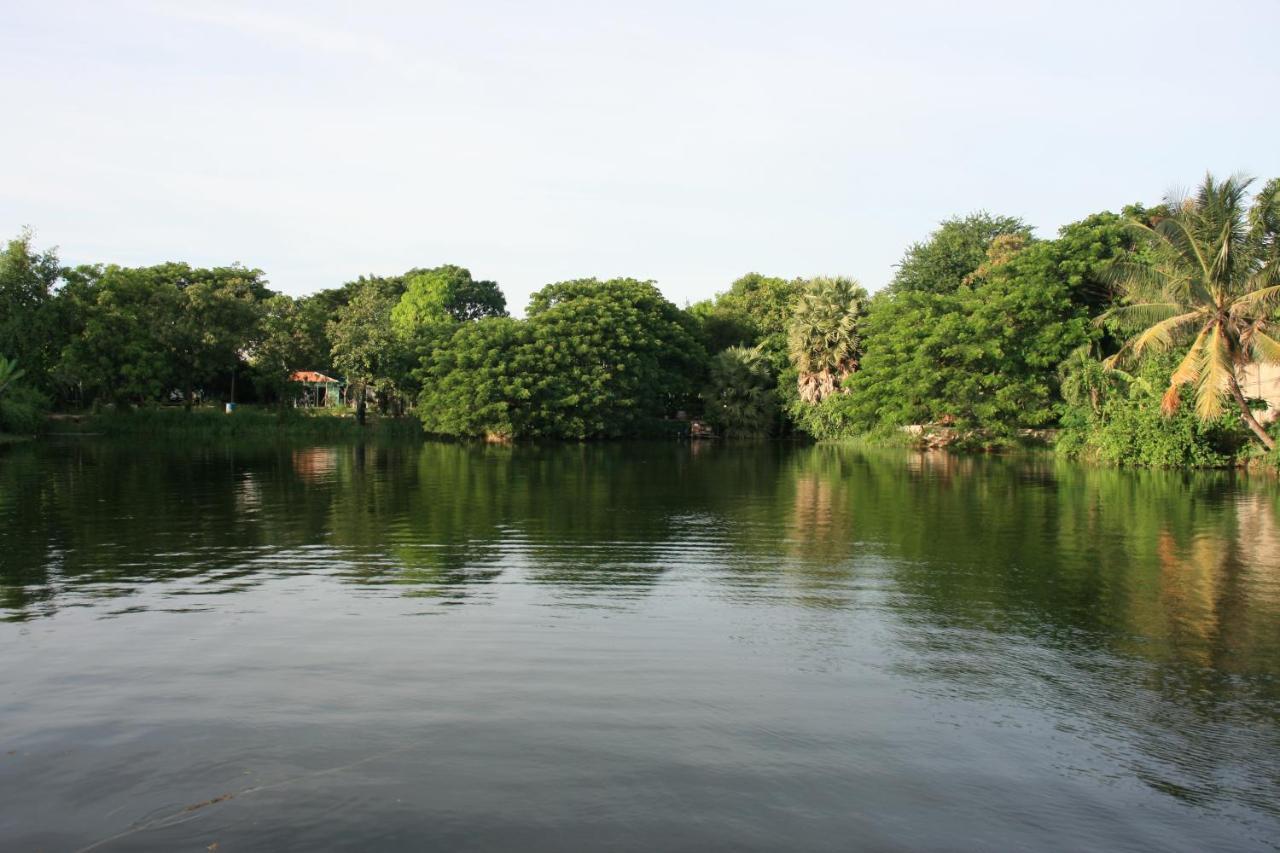 Samathi Lake Resort Phnom Penh Extérieur photo